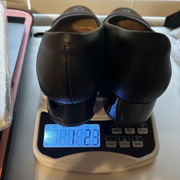 Clarks Marilyn Sara Pumps Women's Size 8 Leather Cap Toe Patent Block Heel Black - Picture 9 of 9